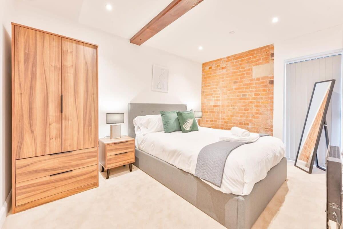Apartment Lovely 1 Bed In Burton-on-trent *